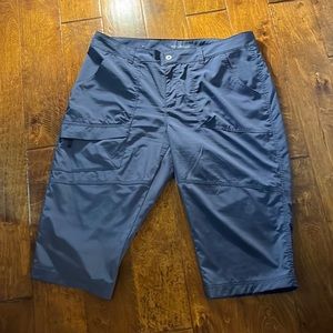 Columbia Omni-Shield capris NWOT